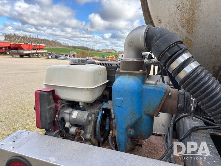 1974-heil-trailer-image-39