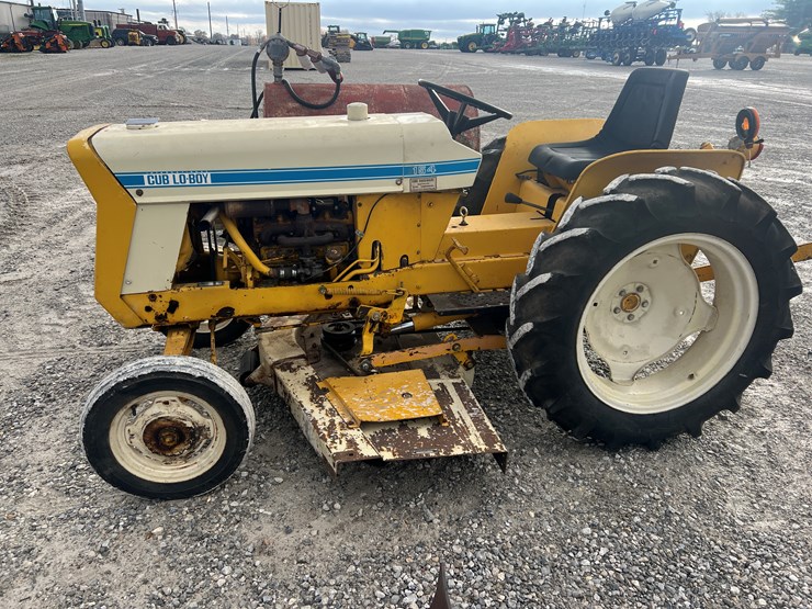 1969-international-cub-image-12