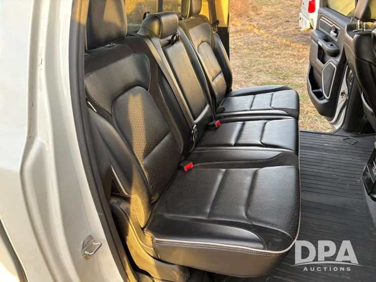 2019-dodge-1500-image-47