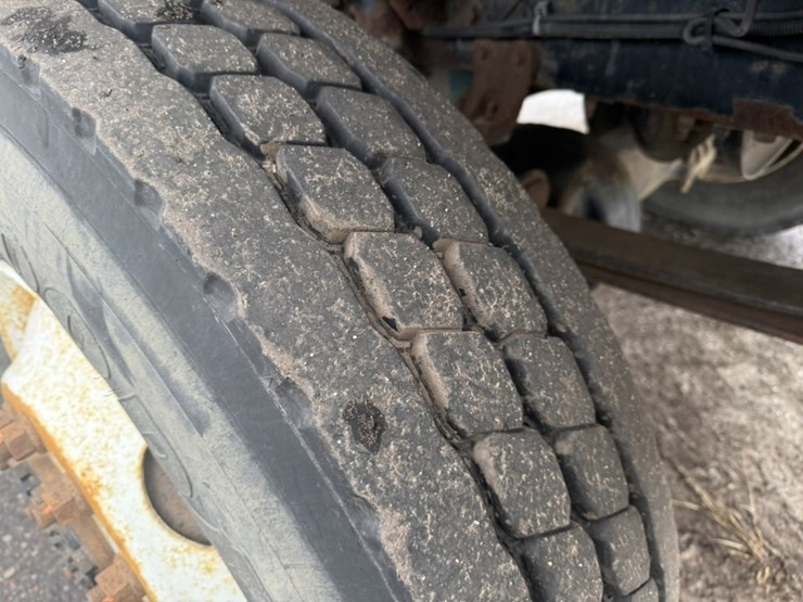 2006-international-7300-image-96