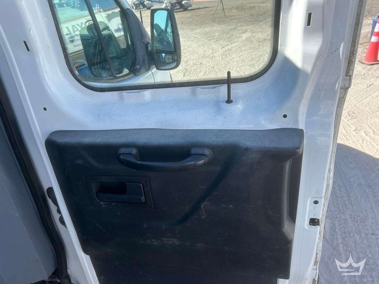 2017-ford-transit-image-25