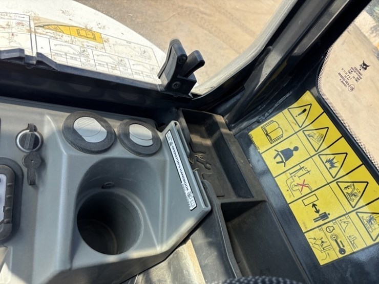 2018-bobcat-e35-image-28