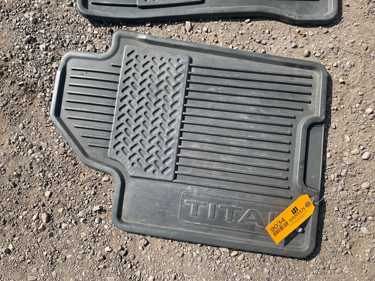 2004-nissan-titan-image-2