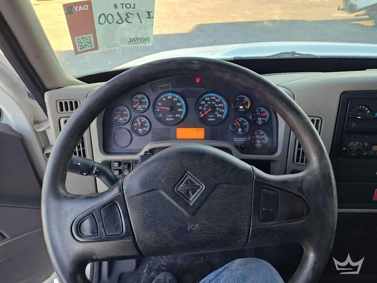 2011-international-durastar-4300-image-8