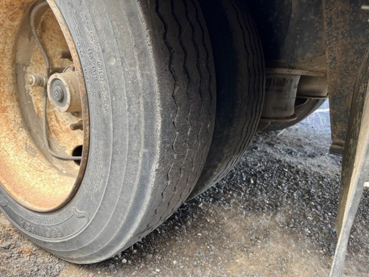 2006-ledwell-tri-axle-step-deck-trailer-image-24