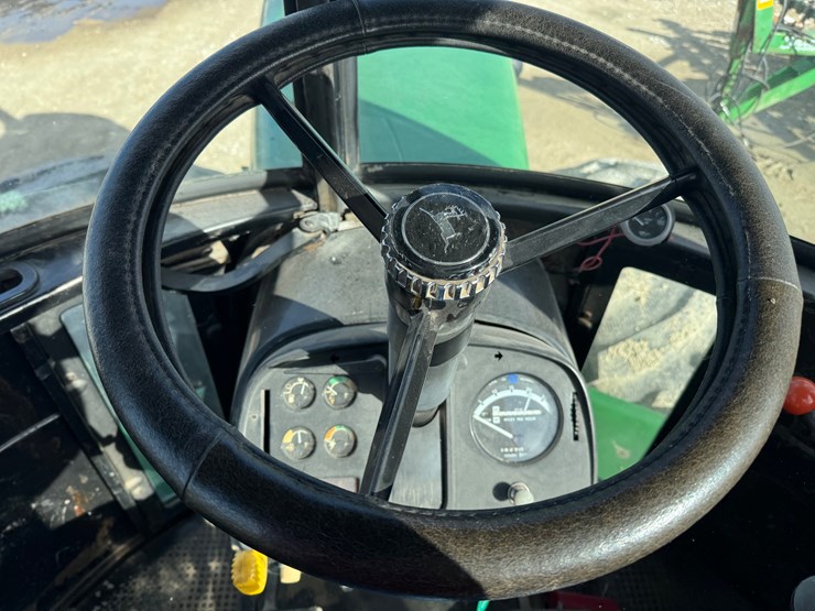 john-deere-8640-image-18