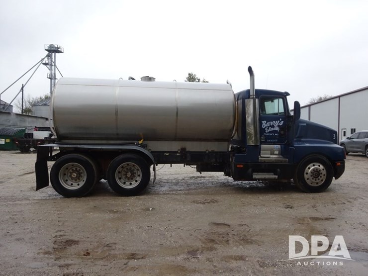 1990-kenworth-liquid-nurse-truck-(pz14113)-image-14