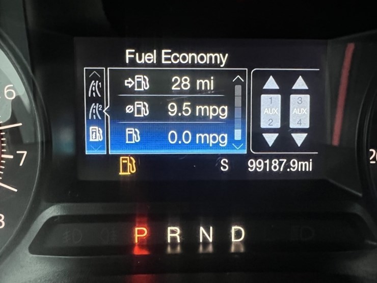 2017-ford-explorer-image-26