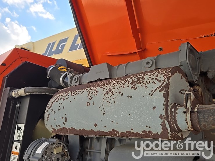 2014-jlg-800aj-image-79