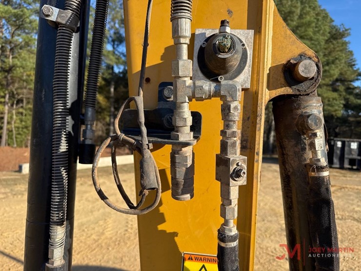 2018-caterpillar-305e2-cr-image-16