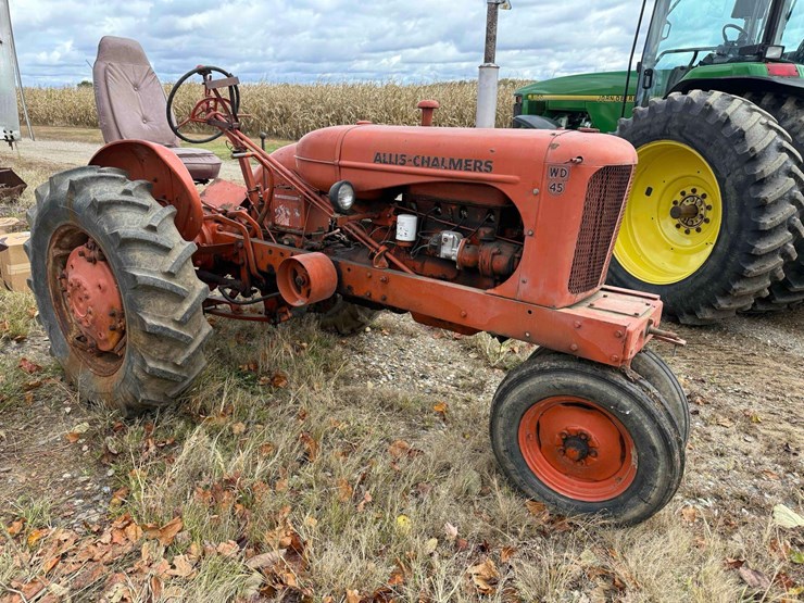 allis-chalmers-wd-45-tractor-image-1