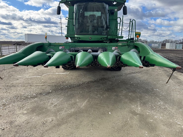 john-deere-606c-image-2