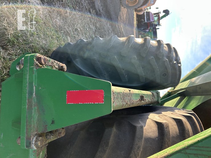 2010-parker-1348-image-39