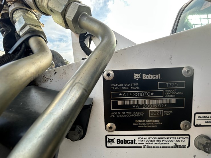 2021-bobcat-t770-image-11