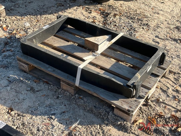 (2)-43"-x-5"-forklift-forks-image-4