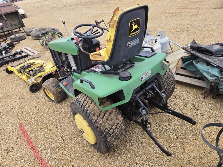 john-deere-445-image-3