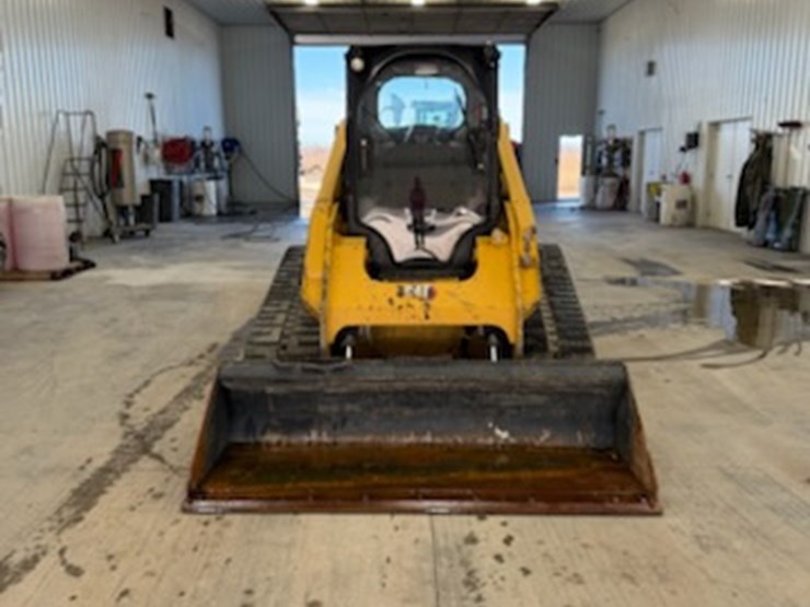 2022-caterpillar-279d3-image-2