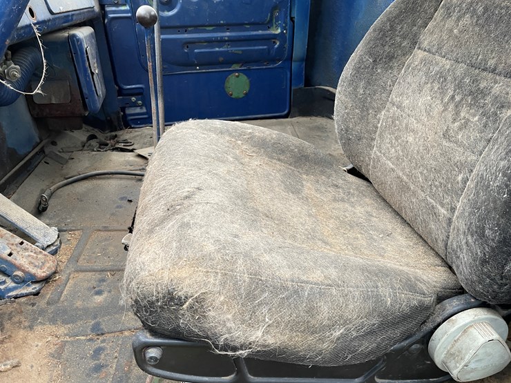 #1250-•-1963-mack-b53s-cab-and-chassis-(has-wi-title)-image-25