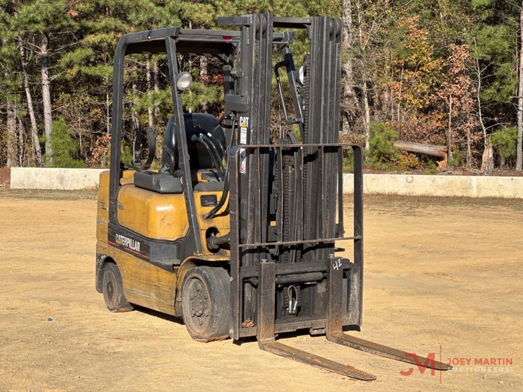 caterpillar-gc25k-image-1