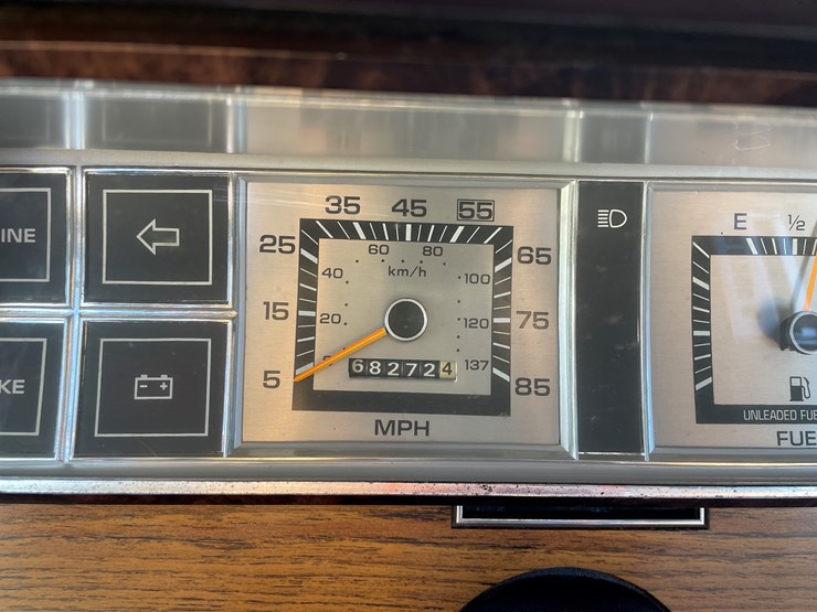 #1075-•-1982-chrysler-lebaron-convertible-(has-wi-title)-image-28