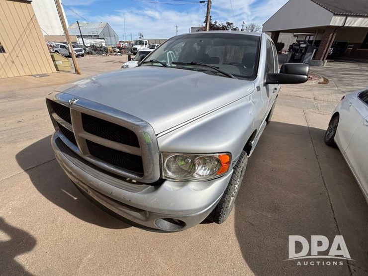 2004-dodge-2500-image-2