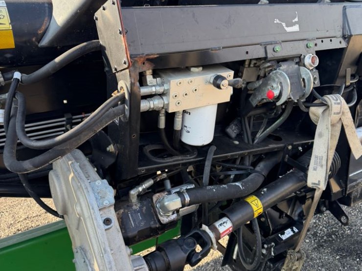 2013-mac-don-fd75-image-25