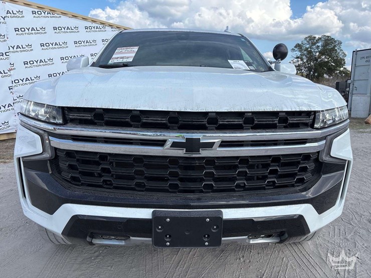 2022-chevrolet-tahoe-image-24