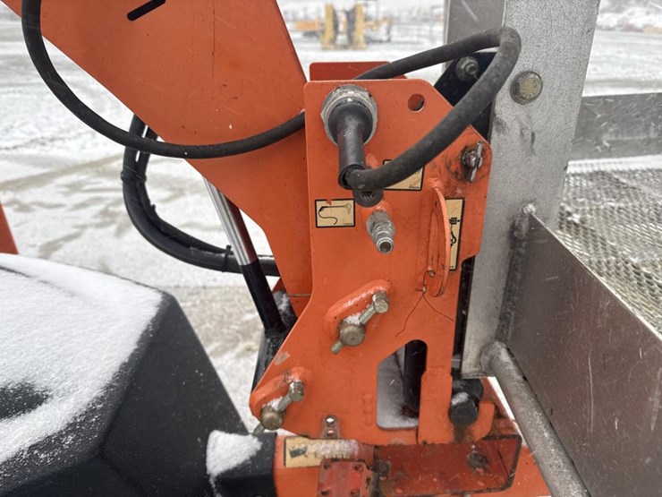 2018-jlg-t350-image-13