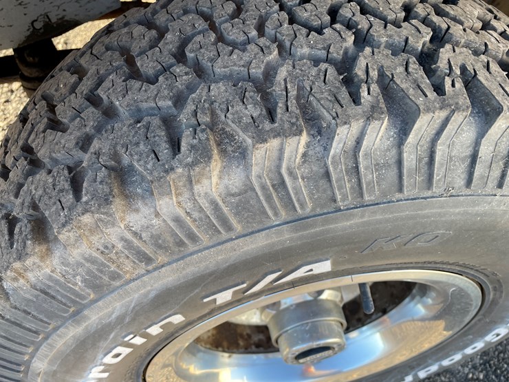 #1076-•-1985-chevy-pickup-truck-(has-wi-title)-image-10