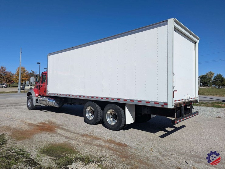 2016-mack-granite-gu713-image-6