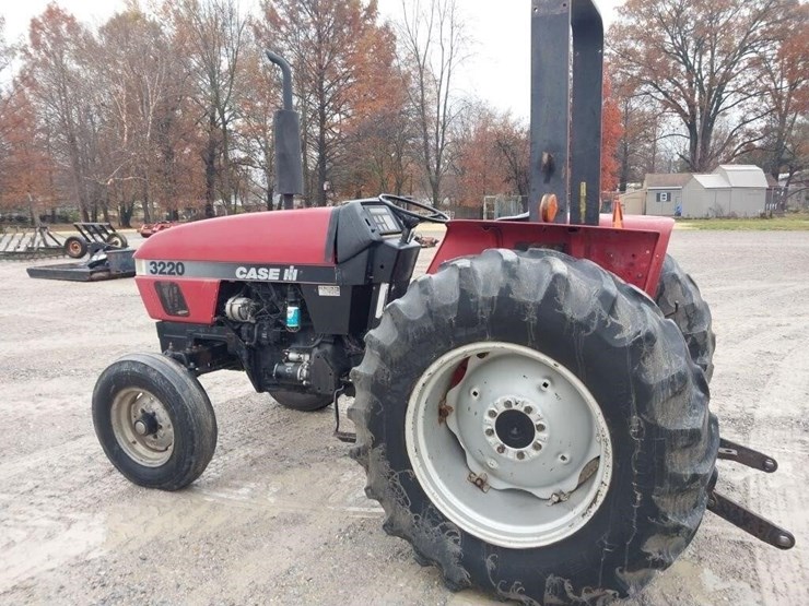 case-ih-3220-image-7