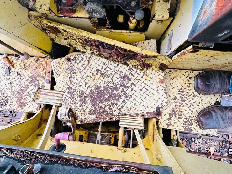 1992-komatsu-d31p-20-image-57