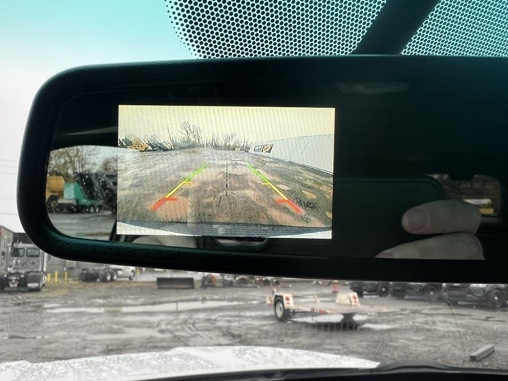 2018-ford-explorer-image-28