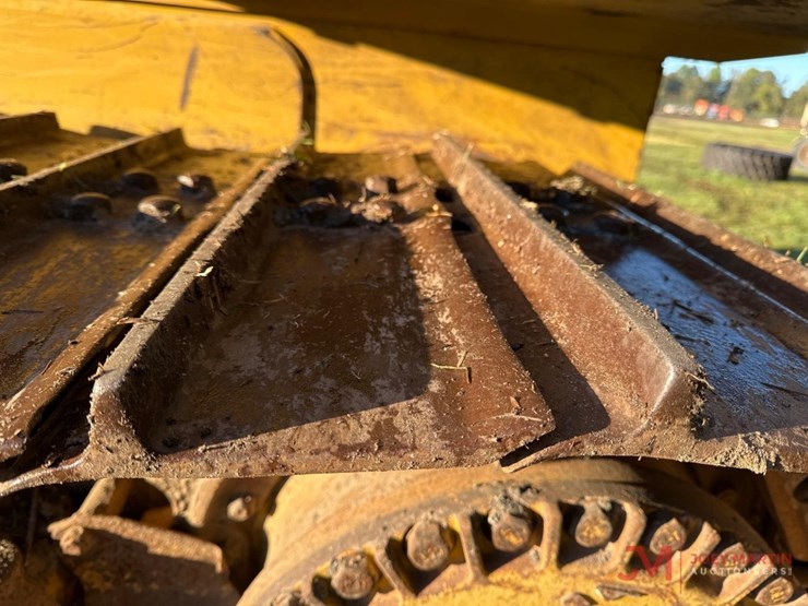 2014-caterpillar-d6k2-lgp-image-6