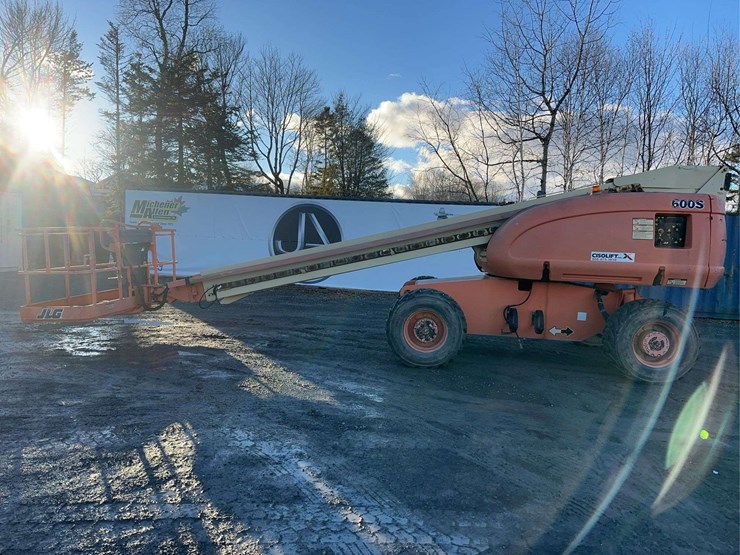 2001-jlg-600s-image-8