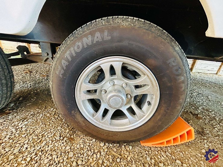 2011-keystone-hornet-platinum-31rbds-t/a-camper-trailer-image-46