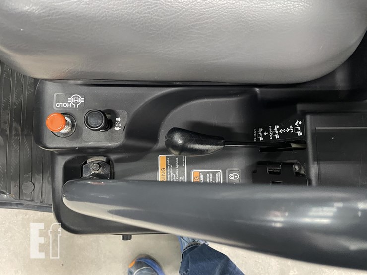 2015-kubota-rtv-x1100c-image-15