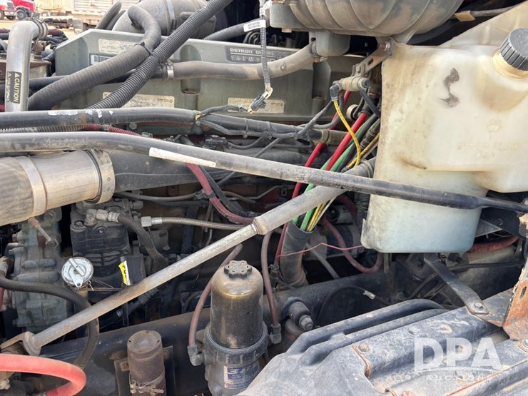 2006-freightliner-day-cab-truck-(gp12099,-unit-802)-image-57