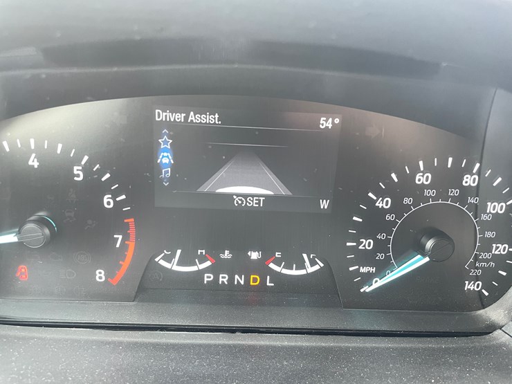 2021-ford-explorer-image-32