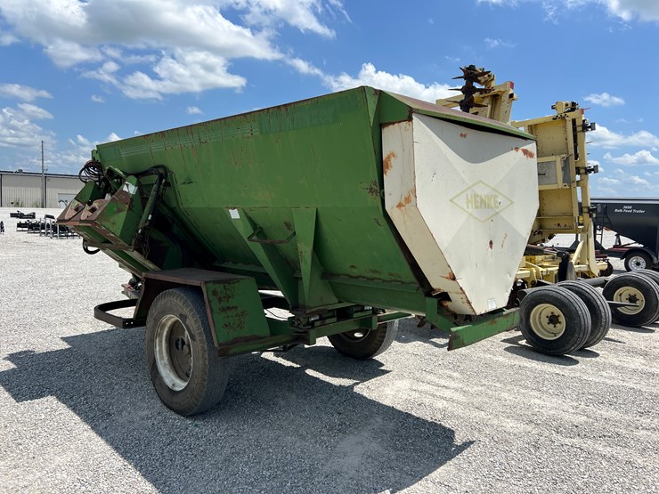 #204609-•-henke-b240-tmr-image-6