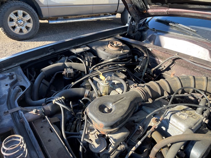 #1075-•-1982-chrysler-lebaron-convertible-(has-wi-title)-image-33