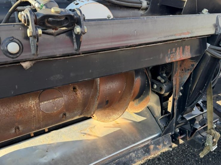 2016-mac-don-fd75-image-11