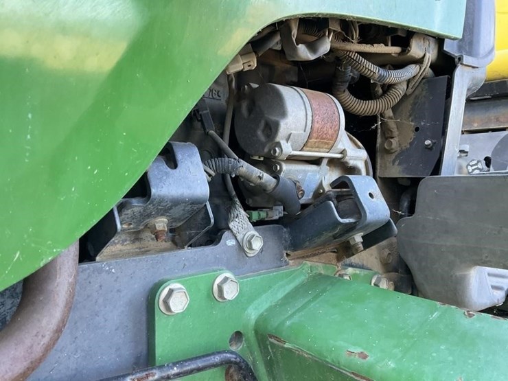 john-deere-2320-image-11