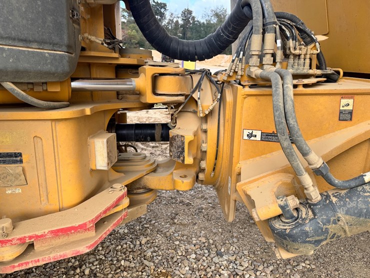 2022-deere-410e-image-18