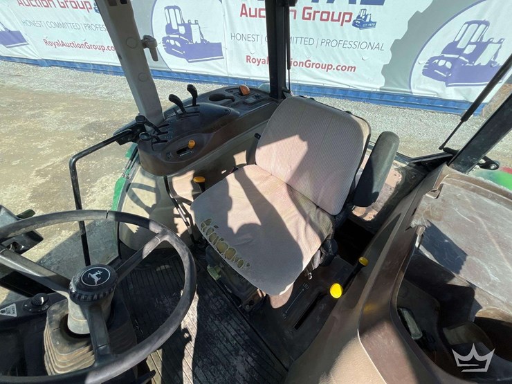 2007-john-deere-5225-image-11