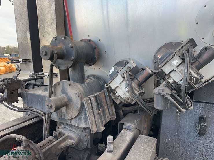 1999-international-2574-image-17