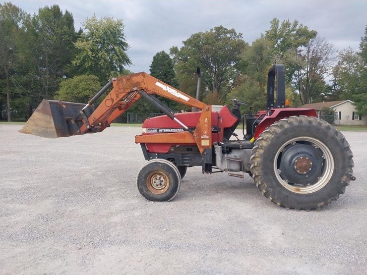 case-ih-5130-image-9