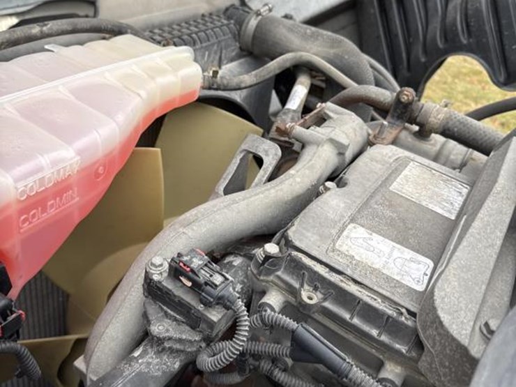 #1481-•-2015-freightliner-cascadia-day-cab-truck-tractor-image-47