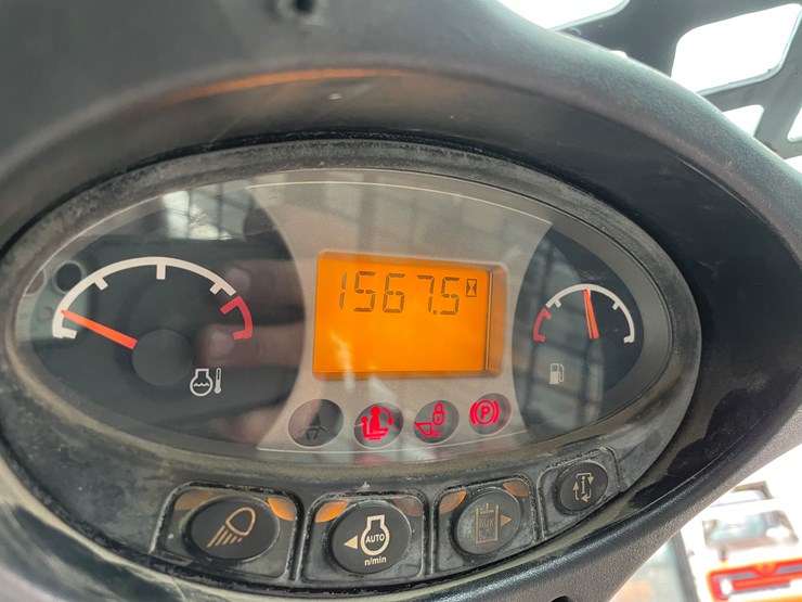 2014-bobcat-s530-image-28