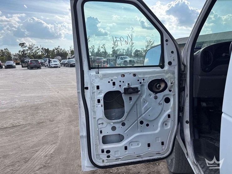 1997-ford-cargo-image-9